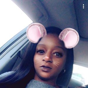 Meet your Posher, Devonna